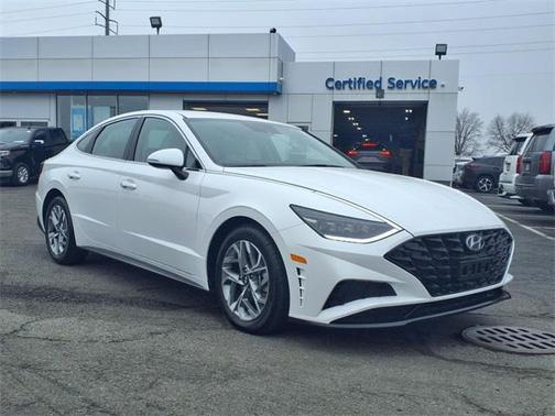 2023 Hyundai SONATA SEL