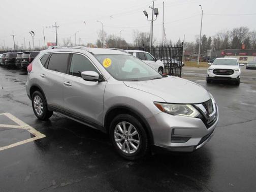 2017 Nissan Rogue SV