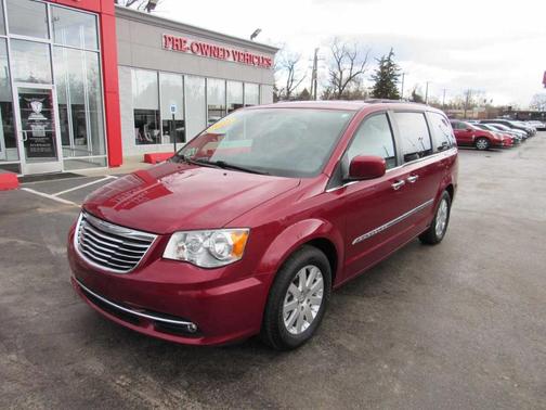 2015 Chrysler Town & Country Touring