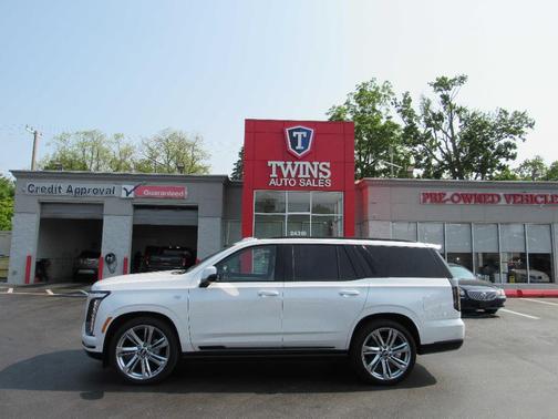 2025 Cadillac Escalade Sport