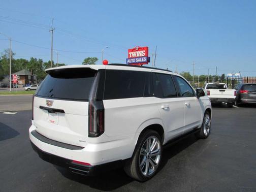 2025 Cadillac Escalade Sport