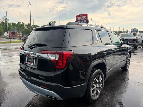 Black 2021 GMC Acadia SLE