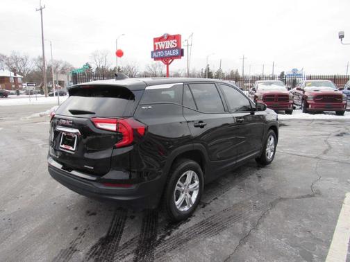 2022 GMC Terrain SLE