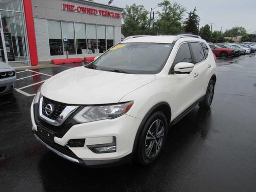 2017 Nissan Rogue SL