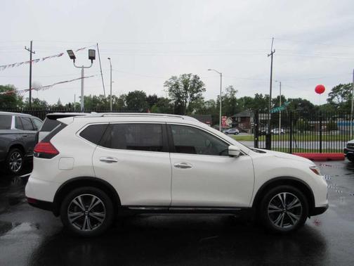 2017 Nissan Rogue SL