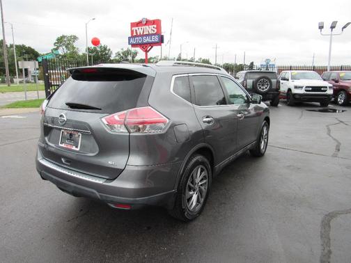 2015 Nissan Rogue SL