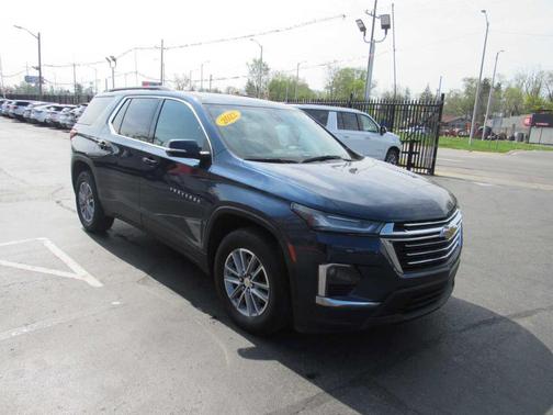 2022 Chevrolet Traverse LT Cloth