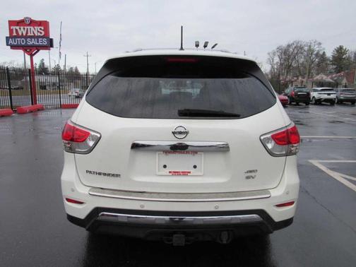 2015 Nissan Pathfinder SV