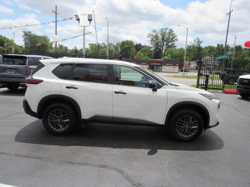 2021 Nissan Rogue S