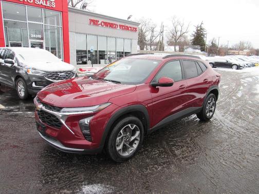 2025 Chevrolet Trax LT