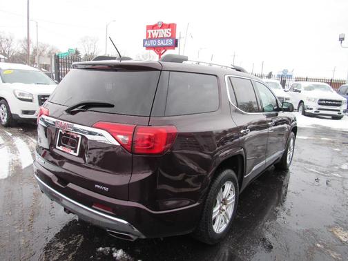 2017 GMC Acadia Denali