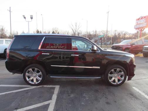 2020 Cadillac Escalade Luxury