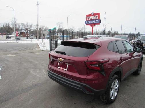 2024 Chevrolet Trax LS