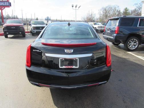 2016 Cadillac XTS Premium Collection