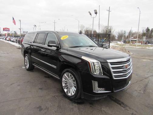 2018 Cadillac Escalade ESV Platinum
