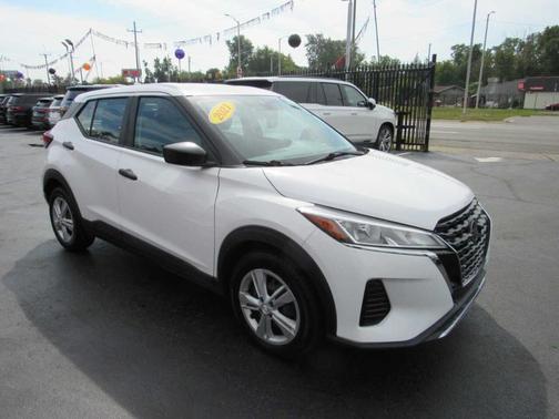2021 Nissan Kicks S