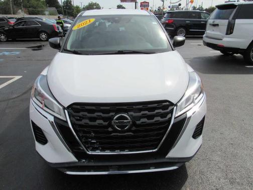 2021 Nissan Kicks S