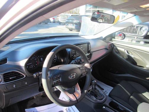 2020 Hyundai Elantra GT Base