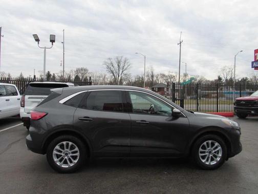 Silver 2020 Ford Escape SE