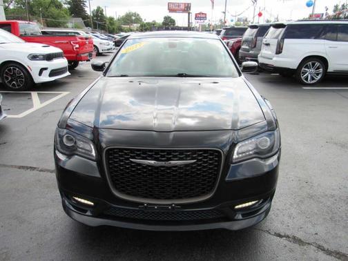 2017 Chrysler 300 S