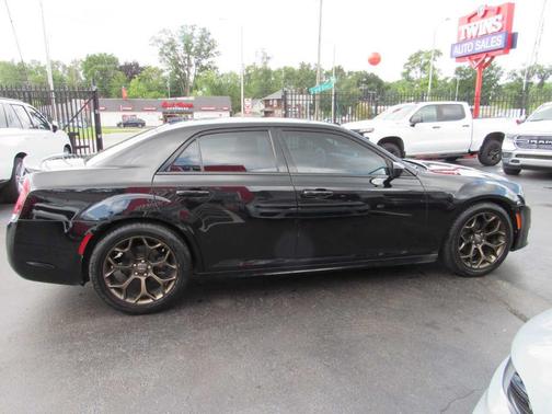 2017 Chrysler 300 S