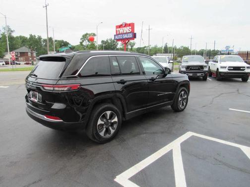 2023 Jeep Grand Cherokee 4xe Base