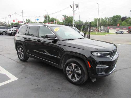 2023 Jeep Grand Cherokee 4xe Base