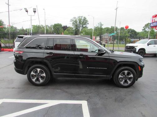 2023 Jeep Grand Cherokee 4xe Base