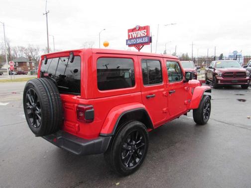 2025 Jeep Wrangler 4xe Sahara