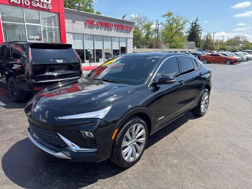 Black 2025 Buick Envista Avenir