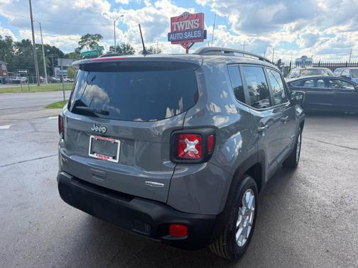 Gray 2021 Jeep Renegade Latitude