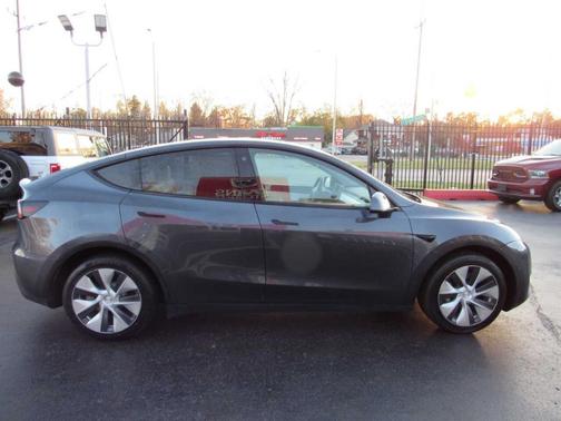 2022 Tesla Model Y Long Range