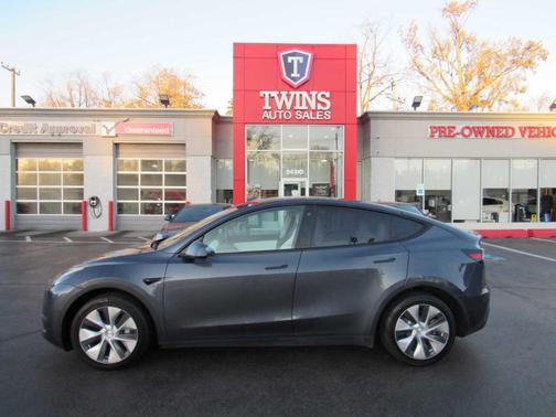 2022 Tesla Model Y Long Range