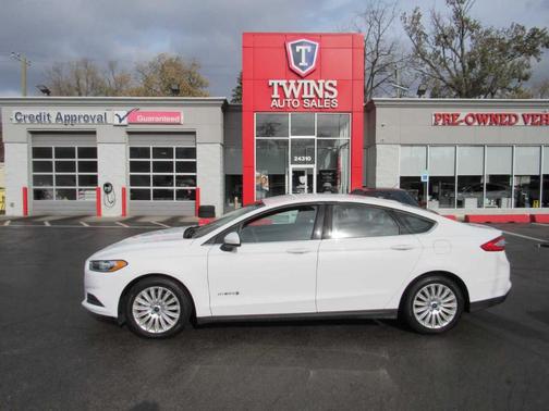 2016 Ford Fusion Hybrid S