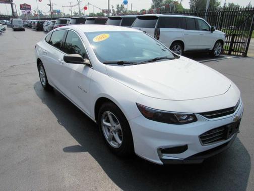 2017 Chevrolet Malibu 1LS