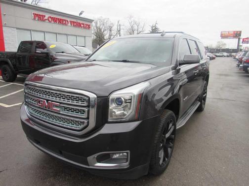 Gray 2016 GMC Yukon SLT