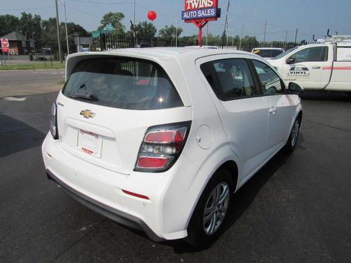 2020 Chevrolet Sonic LT