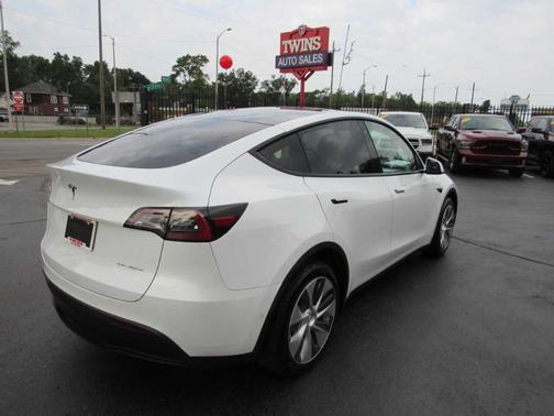 2022 Tesla Model Y Long Range
