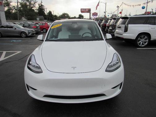 2022 Tesla Model Y Long Range
