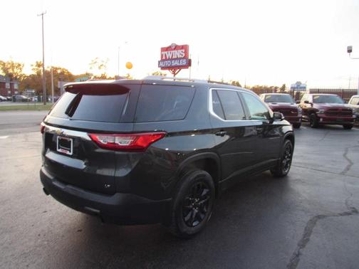 2018 Chevrolet Traverse LT Cloth