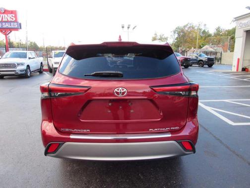 2021 Toyota Highlander Platinum