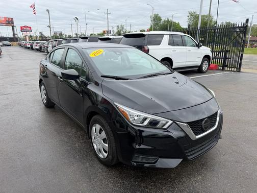 Black 2021 Nissan Versa S