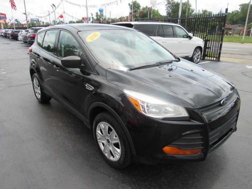 2016 Ford Escape S