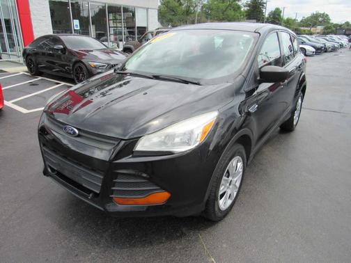 2016 Ford Escape S