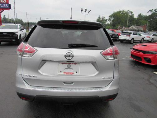 2016 Nissan Rogue SL