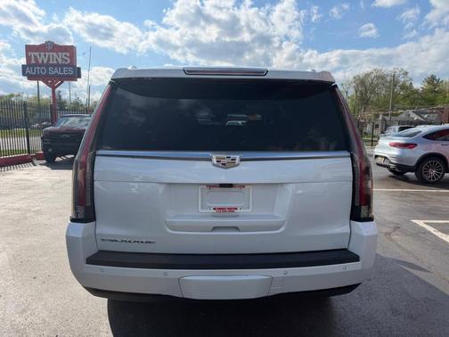 White 2019 Cadillac Escalade Luxury