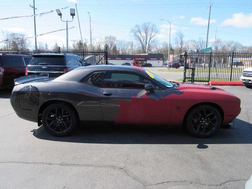 2021 Dodge Challenger SXT