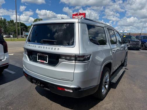 Gray 2022 Jeep Grand Wagoneer Series II