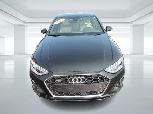 2022 Audi A4 45 S line quattro Premium