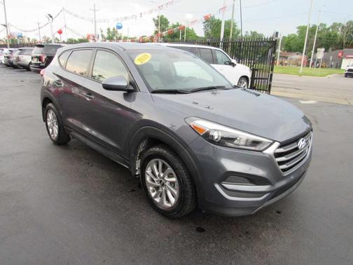 2018 Hyundai TUCSON SE
